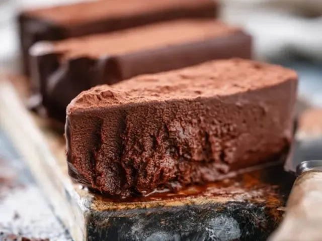 Chocolate Popsicles: Cool Camp Treats Without a Freezer